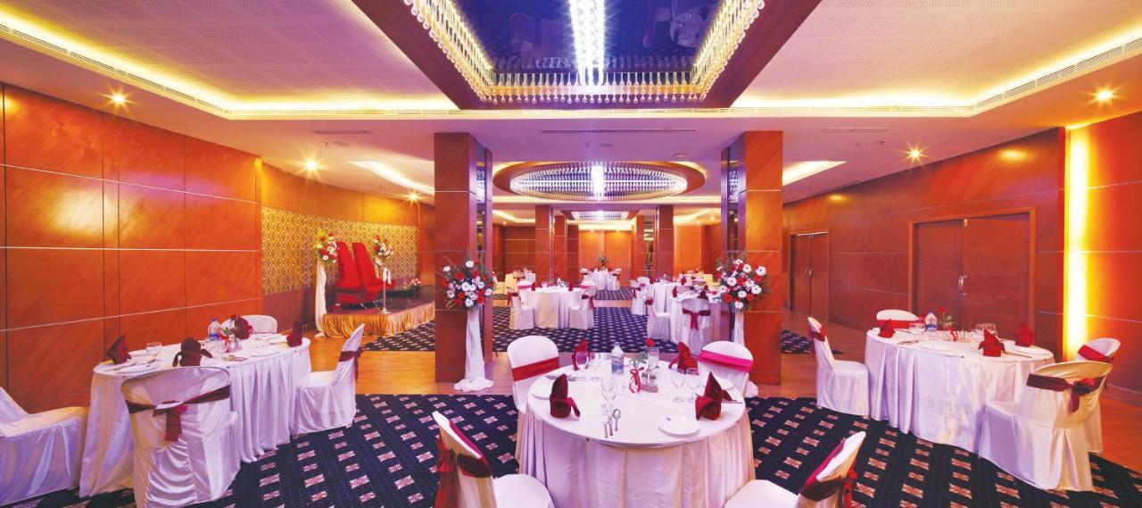Windsor Rajadhani Hotel Thiruvananthapuram Exterior photo